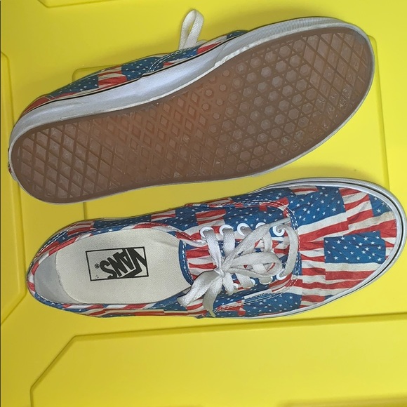 Vans Size 9 (AMERICAN FLAG/RARE) - Picture 2 of 4